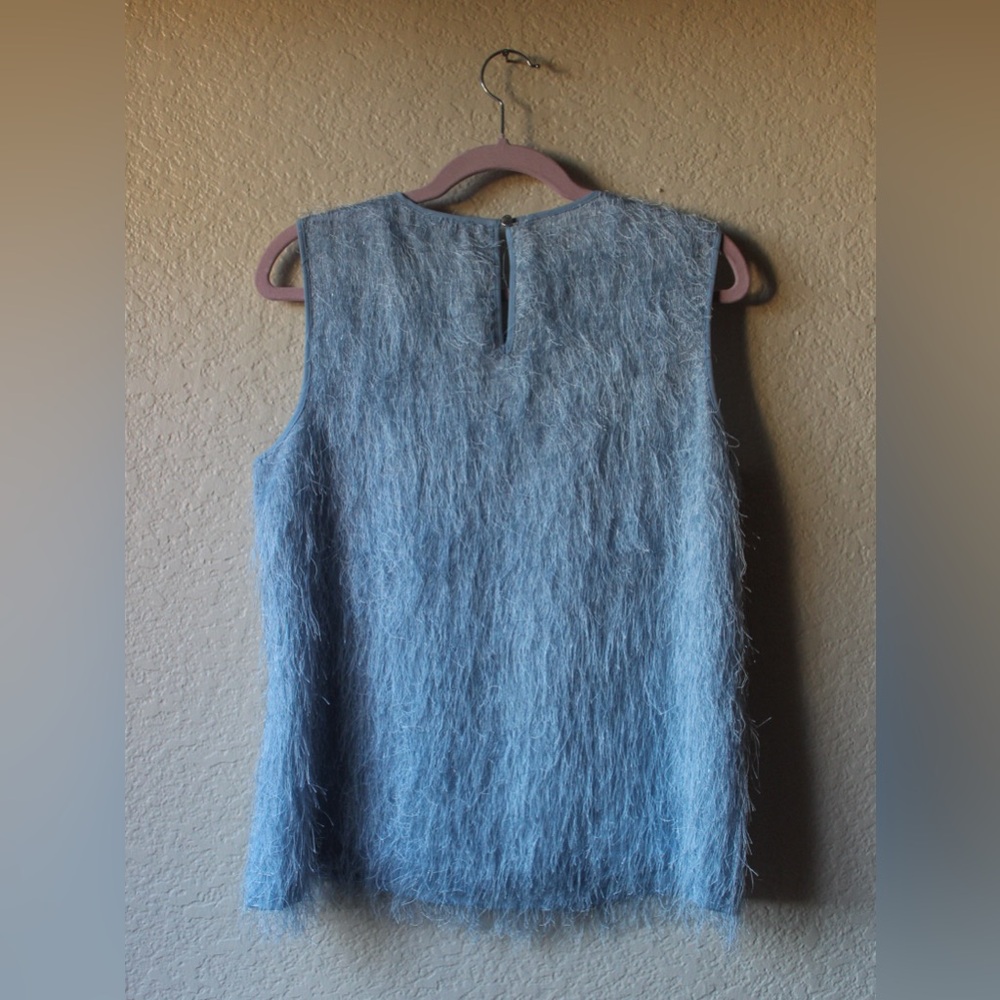 Vince Camuto Blue Fuzzy Top - Picture 2 of 4